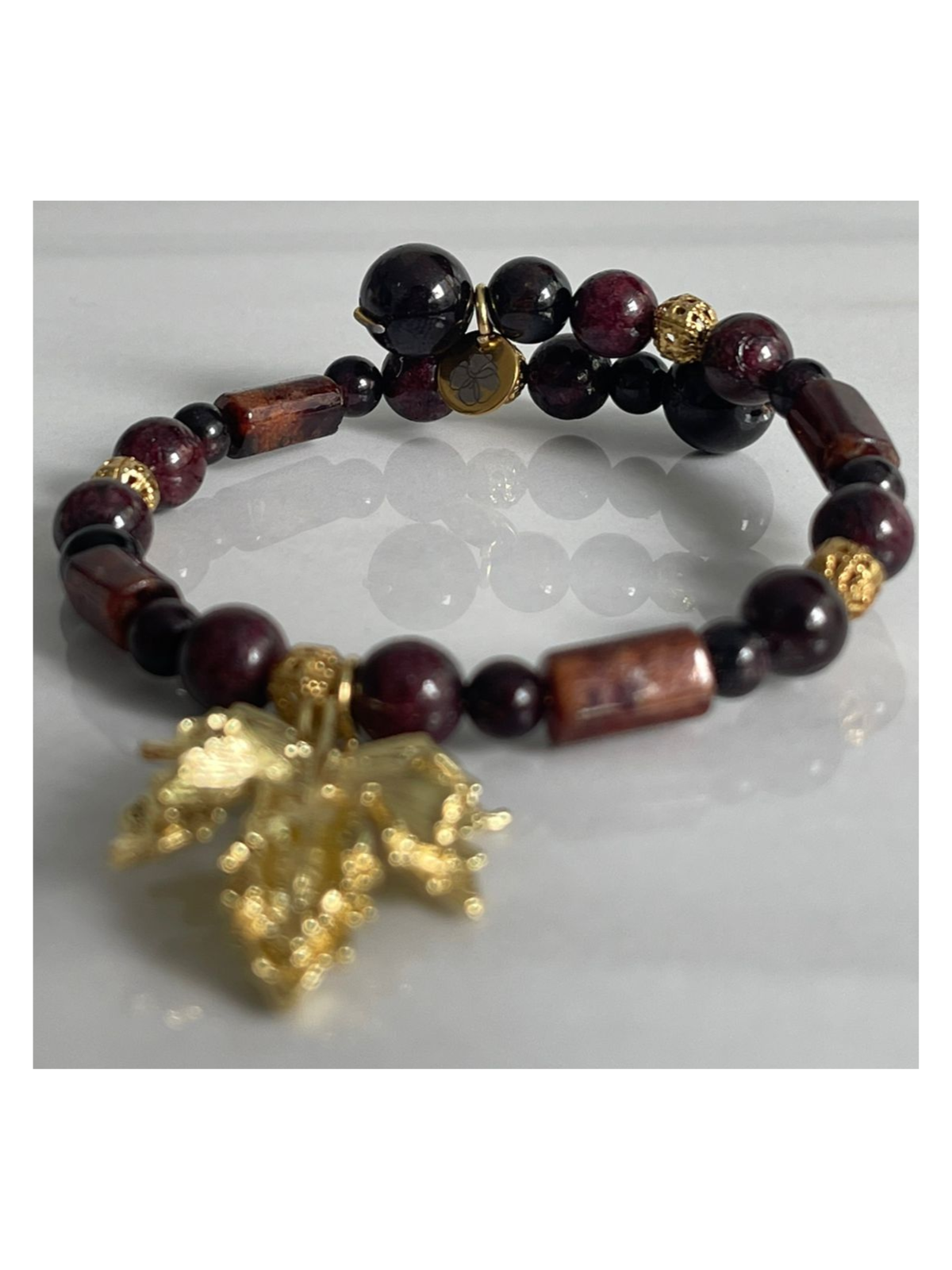 
                  
                    Pulsera "Esencia de Terruño" – Pionero Tinto
                  
                